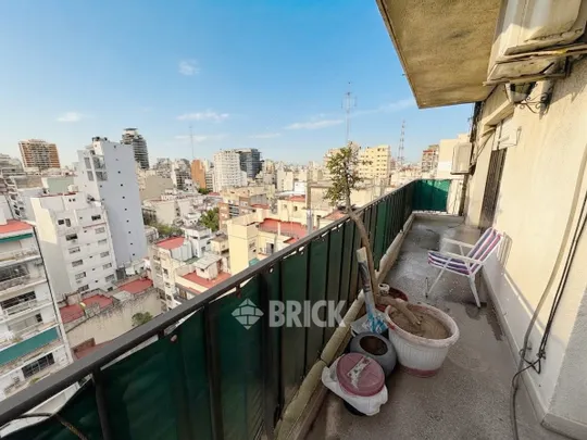 RIVADAVIA, AV. al 6100 Piso 12