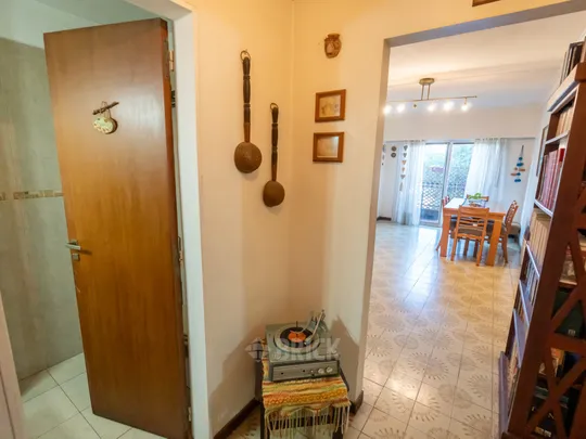 FRANKLIN al 2400 Piso 1