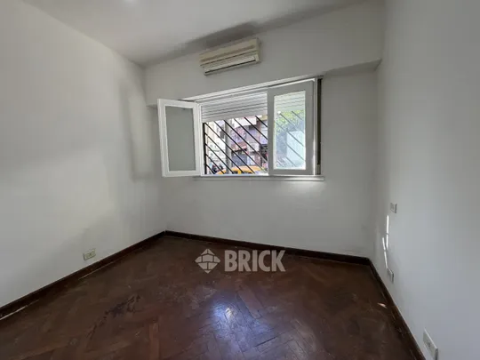 SOLIS al 800 Piso PB