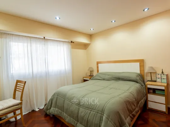 GRANADEROS al 300 Piso 1