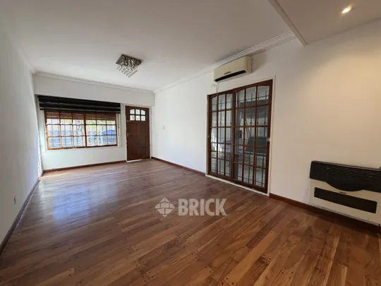 ACASSUSO al 5500 Piso PB