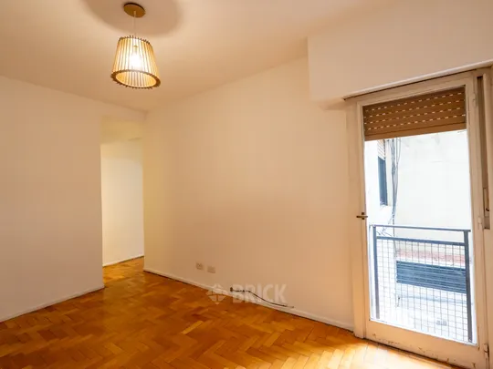 RIVADAVIA, AV. al 6100 Piso 2