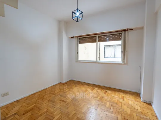RIVADAVIA, AV. al 6100 Piso 2