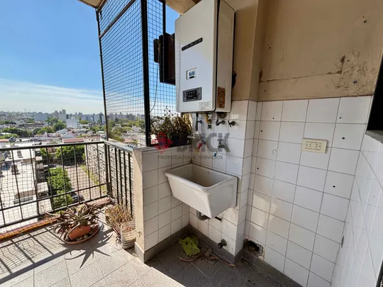 MAIPU al 4400 Piso 7