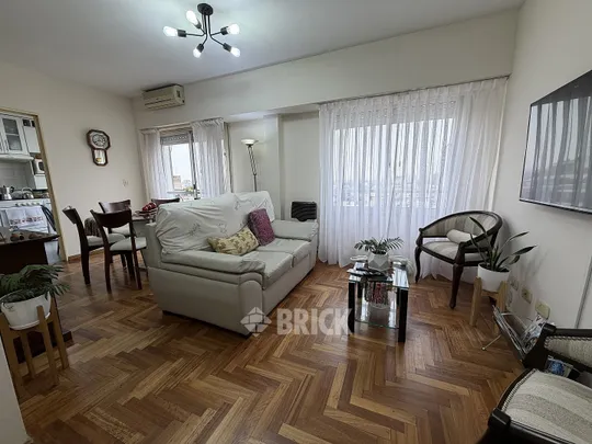 DEAN FUNES al 1100 Piso 12