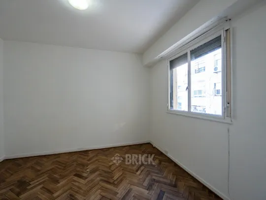 YERBAL al 900 Piso 7