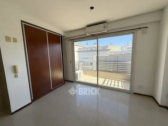 ENTRE RIOS, AV. al 1300 Piso 6