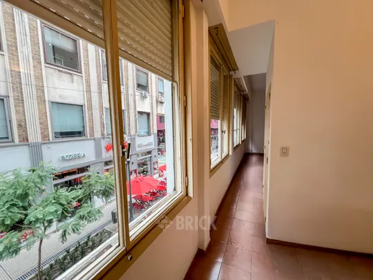 PARAGUAY al 500 Piso 1
