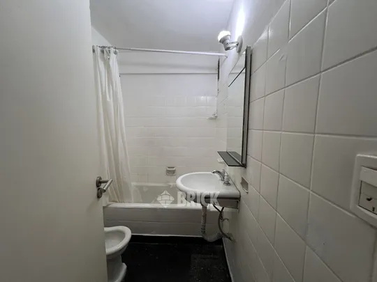 AZCUENAGA al 1200 Piso 1