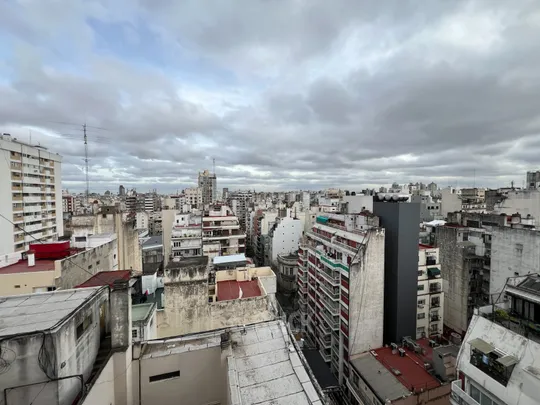 LARREA al 900 Piso 13