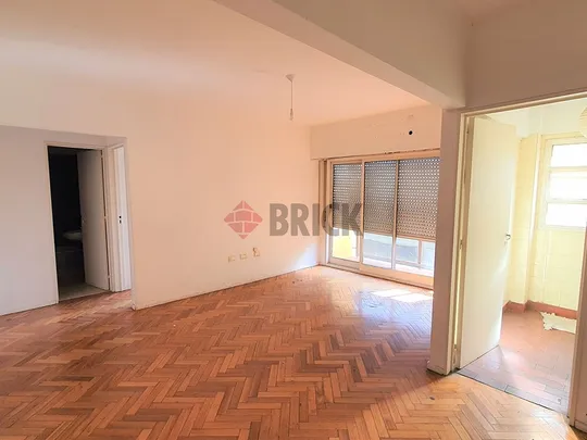 SUIPACHA al 700 Piso 11