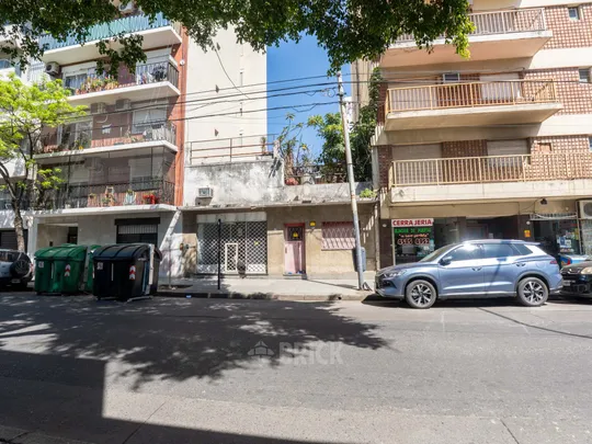 TRELLES, MANUEL R. al 1000