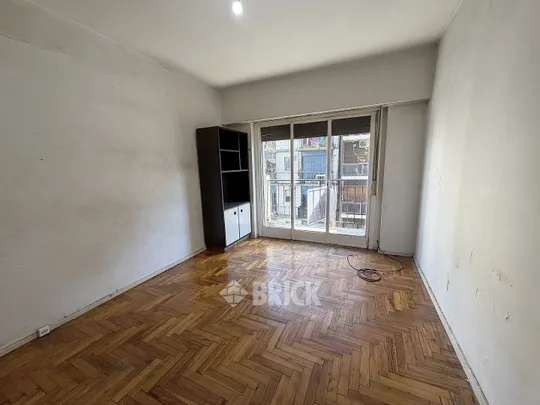 BRAVO, MARIO al 0 Piso 7