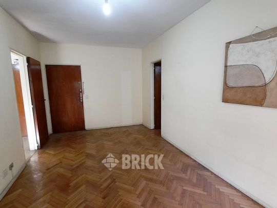 LORETO, VIRREY al 1700 Piso 6