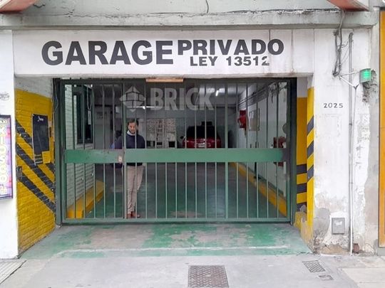 AGUERO al 2000 Piso 1 Nº 44