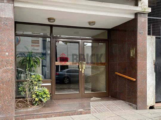 19 DE MARZO al 100 Piso 7 B