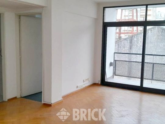 ALSINA, ADOLFO al 2600 Piso 4