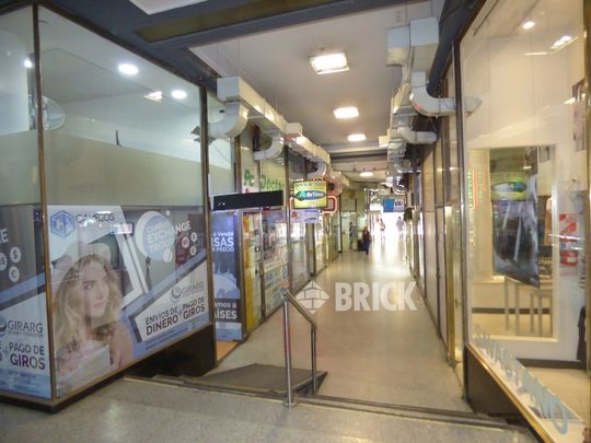 SANTA FE, AV. al 1500 Piso PB Loc. 40