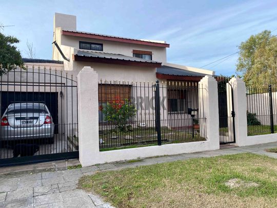 JOSE MARIA PAZ al 300