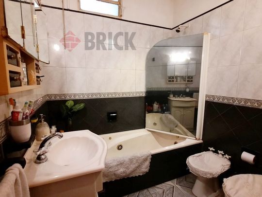 ECHEANDIA al 5800 Piso PB