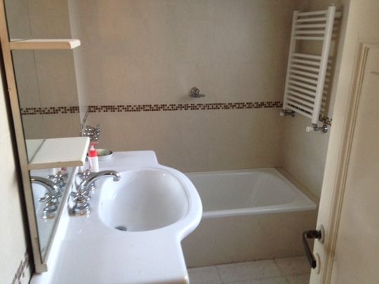 YRIGOYEN, HIPOLITO, AV. al 10000