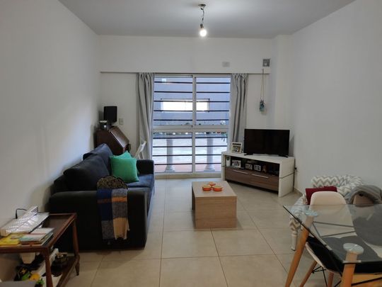 FONROUGE al 200 Piso PB