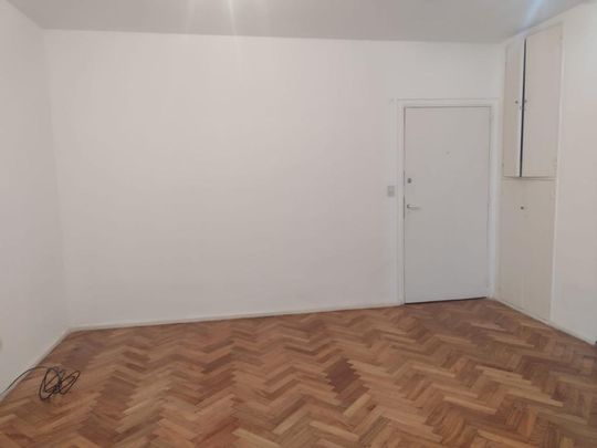 SUIPACHA al 700 Piso 5