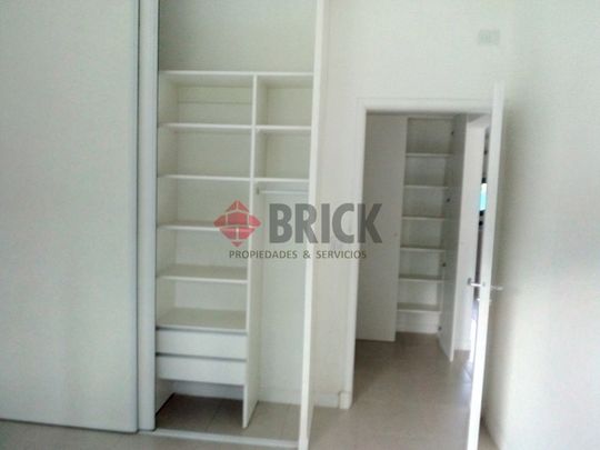 CARLOS CALVO al 600 Piso 3