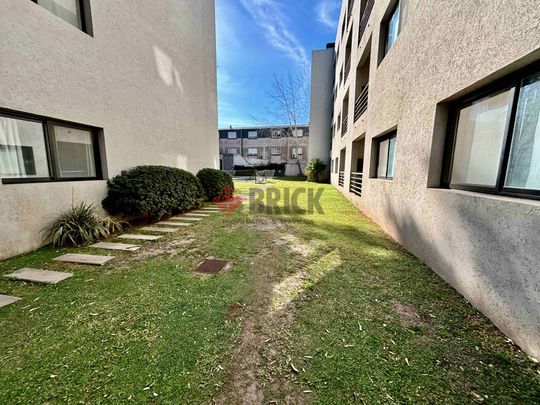 CARLOS CALVO al 600 Piso 3