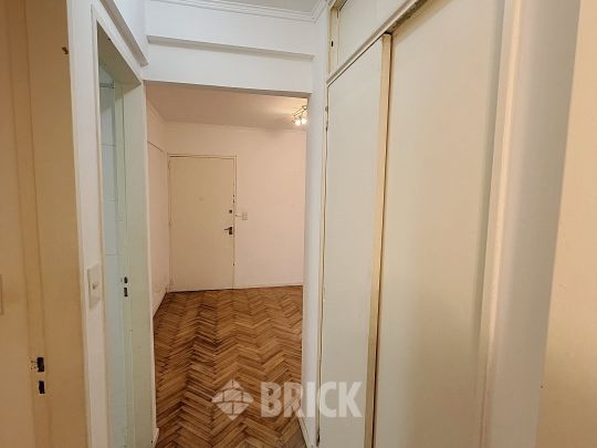 PARAGUAY al 2600 Piso PB