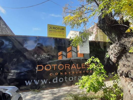 DEL VALLE IBERLUCEA al 4300