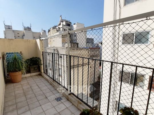 CORRIENTES, AV. al 2100 Piso 10