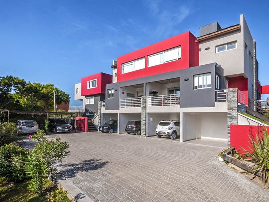 COMPLEJO FRENTE AL MAR