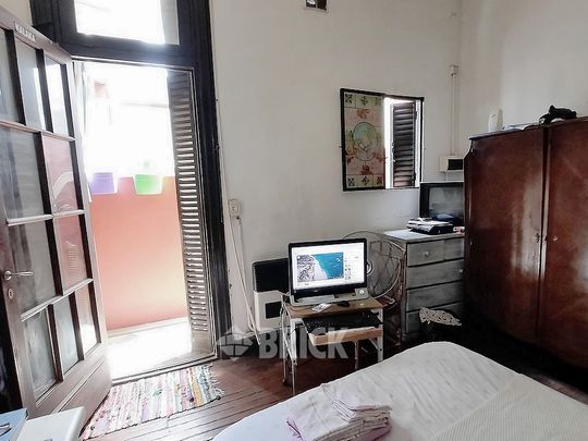 YRIGOYEN, HIPOLITO, AV. al 3500 Piso 1