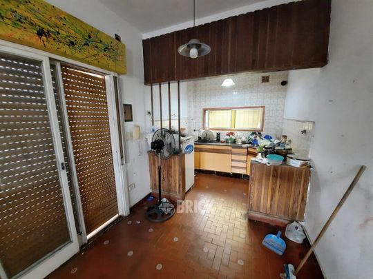 PERON, JUAN D., PTE. al 400 Piso PB