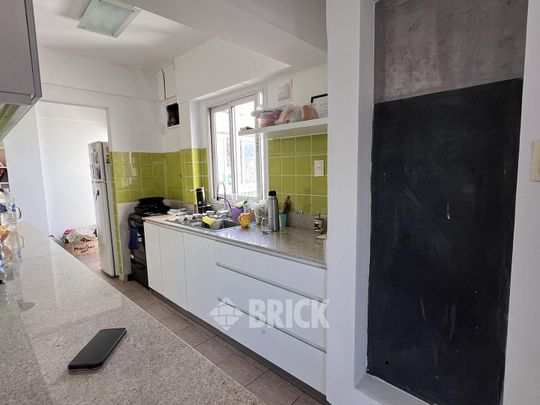 YRIGOYEN, HIPOLITO, AV. al 3600 Piso 9