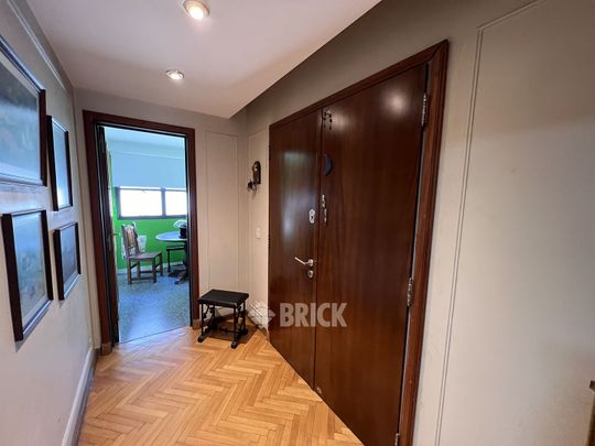 LA PAMPA al 1900 Piso 9