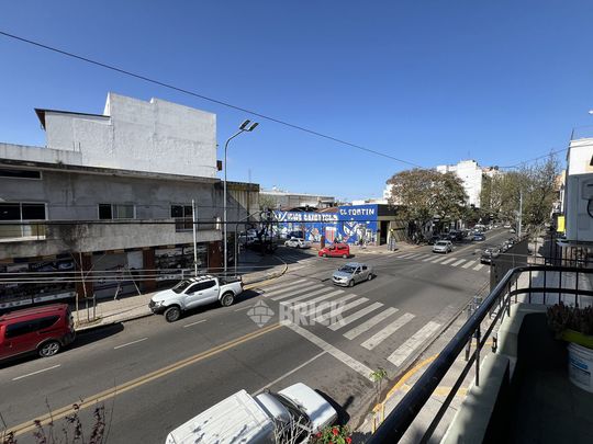 LOPE DE VEGA, AV. al 1300 Piso 1