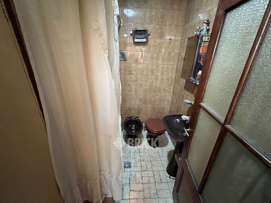 LOYOLA al 600 Piso 1