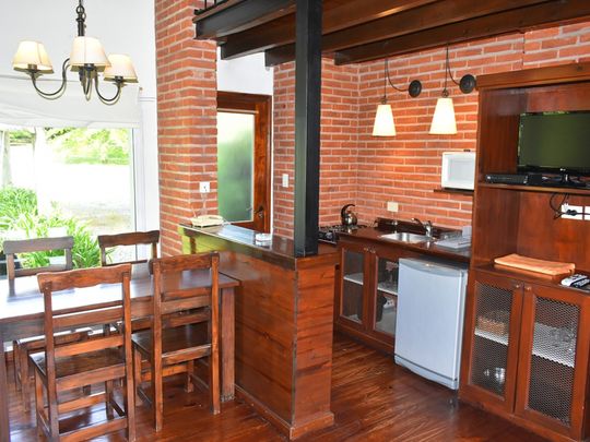 COMPLEJO DE CABAÑAS EN RINCON DEL ABRA