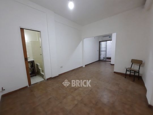 DONADO al 2200 Piso PB