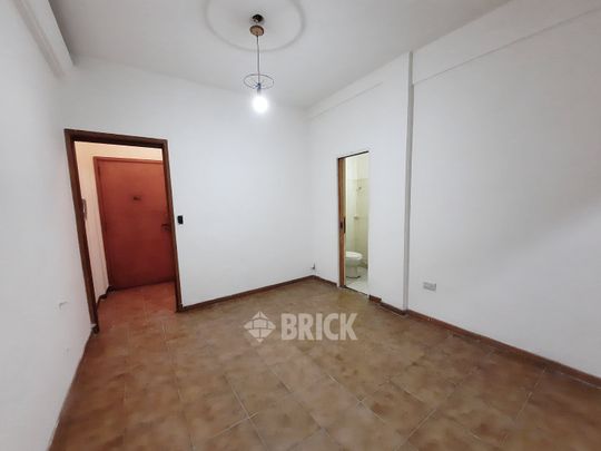 DONADO al 2200 Piso PB