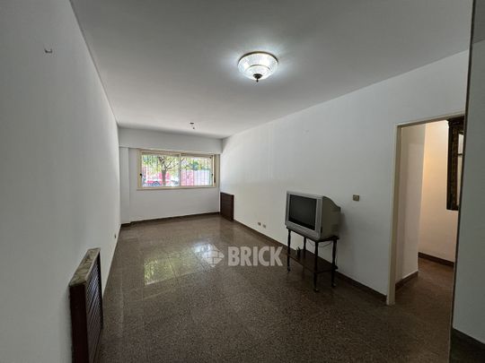 SAN JUAN, AV. al 1400 Piso PB