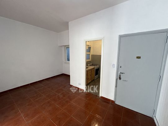 SAN JUAN, AV. al 3800 Piso 1