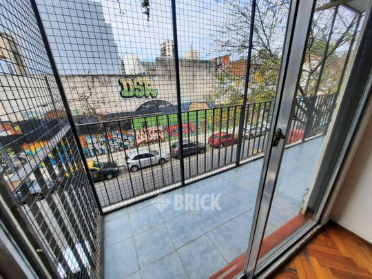 BILLINGHURST al 1500 Piso 2