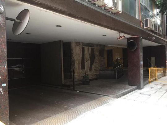 URIBURU, JOSE EVARISTO al 1000 Piso 5° Sub. Nº 9