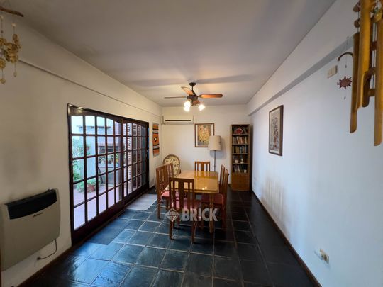 PARAGUAY al 4600 Piso 1