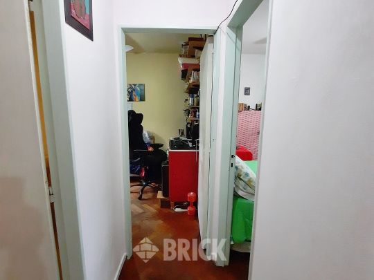 YRIGOYEN, HIPOLITO al 2900 Piso 9