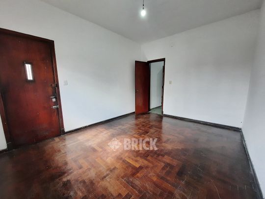 ZAPIOLA, AV. al 800