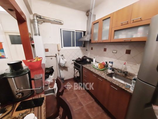 RIVADAVIA, AV. al 2000 Piso 8